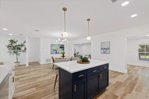 Kitchen - 2928 Forest Cir, Seffner, FL 33584 photo 2 of 3