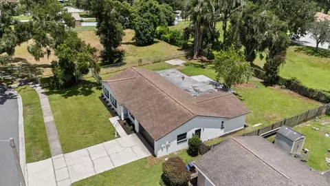 View/Area - 2928 Forest Cir, Seffner, FL 33584 photo 2 of 5