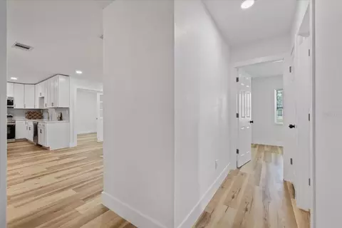 Entry Way - 2928 Forest Cir, Seffner, FL 33584 photo 3 of 3