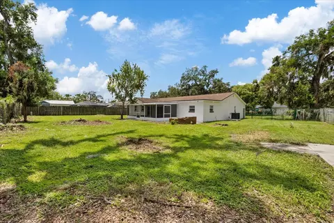 Exterior - 2928 Forest Cir, Seffner, FL 33584 photo 11 of 11