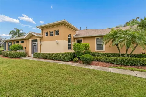 1105 Jameson Greens Dr #1105, Sun City Center, FL 33573