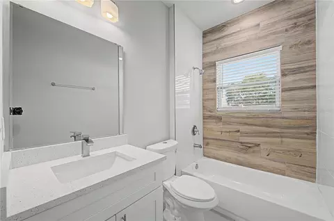 Bath - 17199 SW 43rd Ct, Ocala, FL 34473 photo 1 of 5