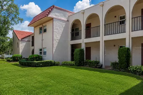 9700 Starkey Rd #325, Seminole, FL 33777
