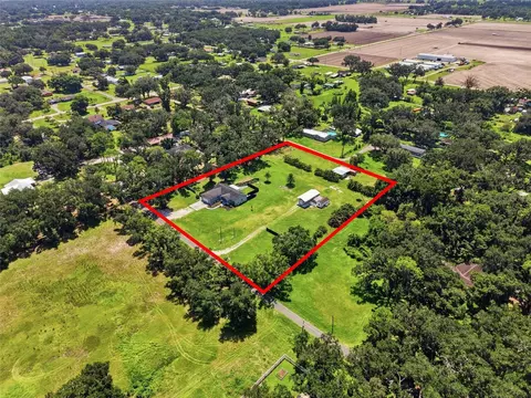 View/Area - 5335 Shakespeare Dr, Dover, FL 33527 photo 5 of 8