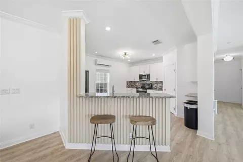 Kitchen - 5335 Shakespeare Dr, Dover, FL 33527 photo 1 of 5