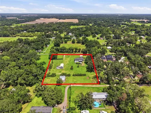 View/Area - 5335 Shakespeare Dr, Dover, FL 33527 photo 3 of 8