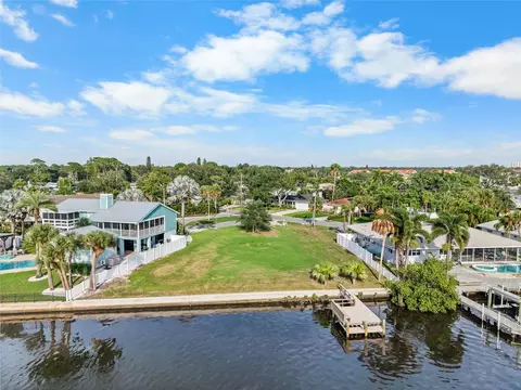 1301 Sea Gull Dr S, Saint Petersburg, FL 33707