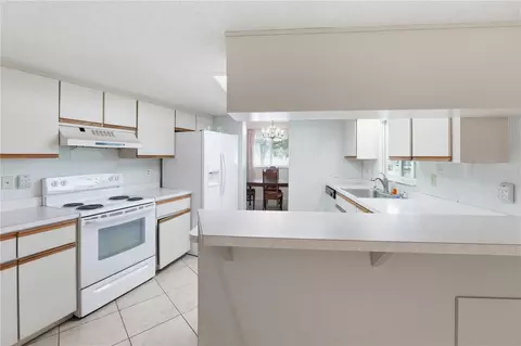 Kitchen - 6461 SW 109th Pl, Ocala, FL 34476 photo 2 of 3