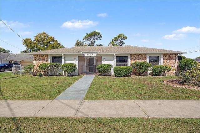 16207 Tree Line Dr, Hudson, FL 34667