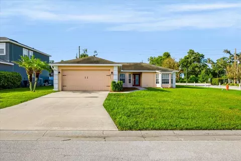 8810 Pebblebrooke Dr, Lakeland, FL 33810