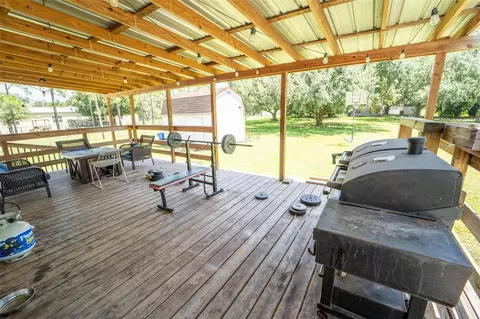 Exterior - 11516 Tuten Loop, Lithia, FL 33547 photo 3 of 14