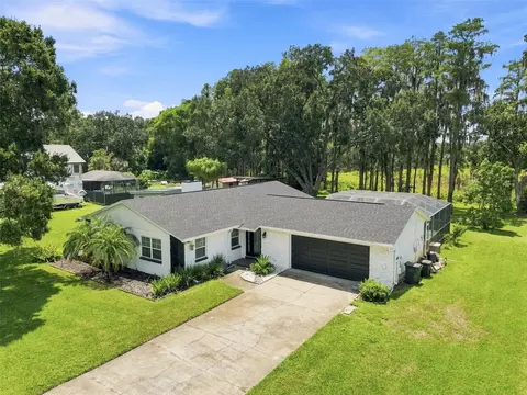 210 Lake Hobbs Rd, Lutz, FL 33548