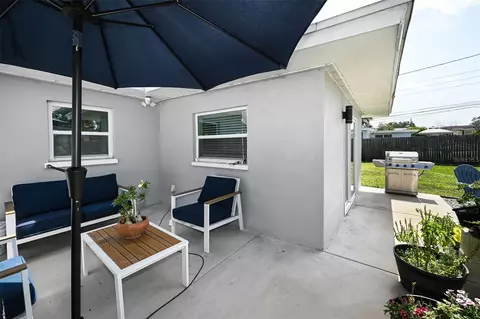 Exterior - 2003 6th Ave SW, Largo, FL 33770 photo 5 of 12