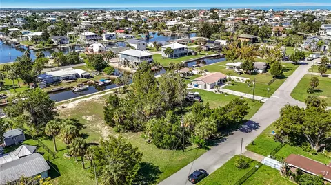 5111 Cedarbrook Ln, Hernando Beach, FL 34607 photo 6