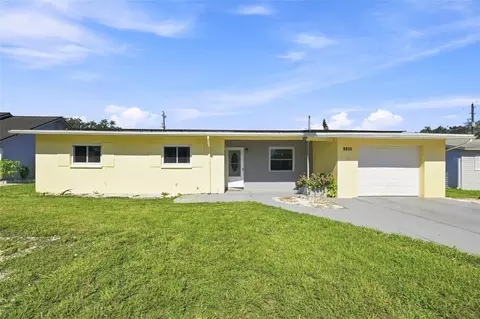 9810 N 54th St, Temple Terrace, FL 33617