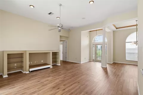 Living - 926 E Triple Crown Loop, Hernando, FL 34442 photo 6 of 10