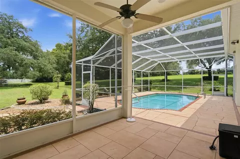 Exterior - 926 E Triple Crown Loop, Hernando, FL 34442 photo 6 of 15