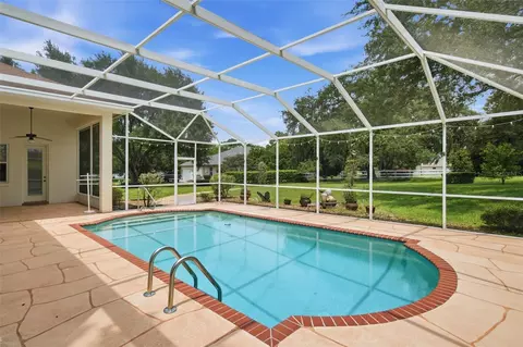 Exterior - 926 E Triple Crown Loop, Hernando, FL 34442 photo 5 of 15