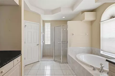 Bath - 926 E Triple Crown Loop, Hernando, FL 34442 photo 2 of 7