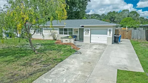 6724 17th Ln N, Saint Petersburg, FL 33702