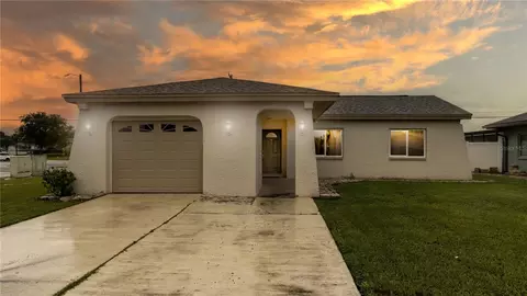 4802 Ridge Point Dr, Tampa, FL 33624