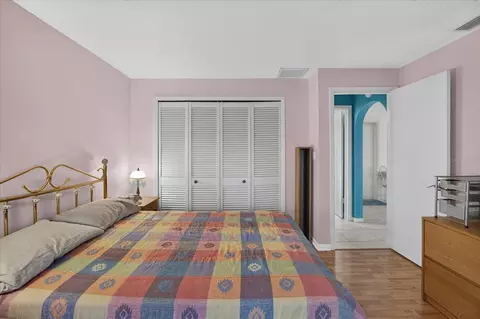 Bedroom - 13497 Oval Dr E, Largo, FL 33774 photo 7 of 7