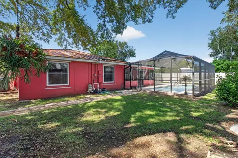 Exterior - 13497 Oval Dr E, Largo, FL 33774 photo 28 of 31