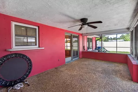 Exterior - 13497 Oval Dr E, Largo, FL 33774 photo 18 of 31