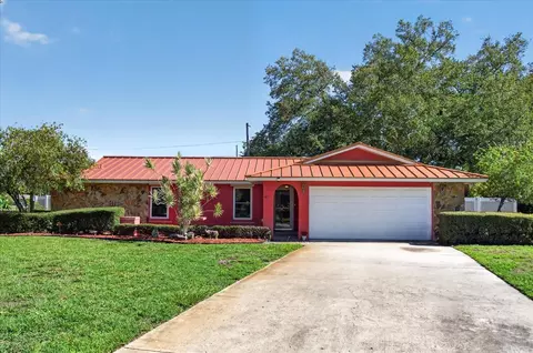 Exterior - 13497 Oval Dr E, Largo, FL 33774 photo 5 of 31