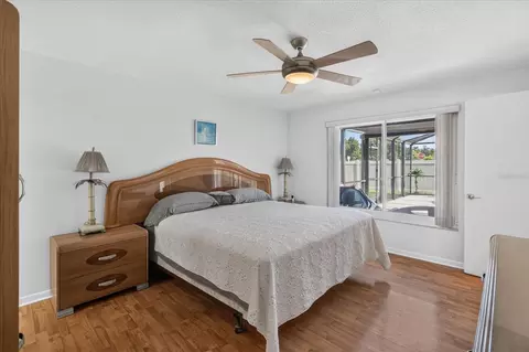 Bedroom - 13497 Oval Dr E, Largo, FL 33774 photo 1 of 7
