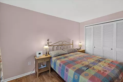 Bedroom - 13497 Oval Dr E, Largo, FL 33774 photo 6 of 7