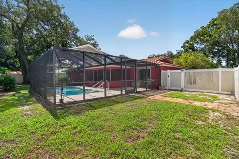 Exterior - 13497 Oval Dr E, Largo, FL 33774 photo 25 of 31