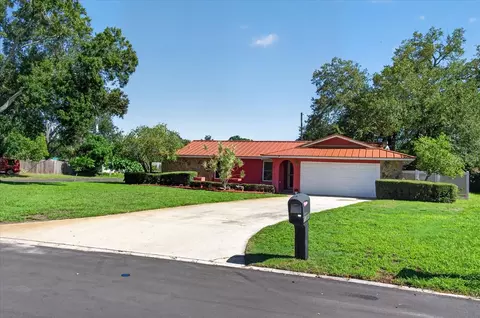 Exterior - 13497 Oval Dr E, Largo, FL 33774 photo 13 of 31
