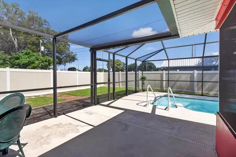Exterior - 13497 Oval Dr E, Largo, FL 33774 photo 23 of 31