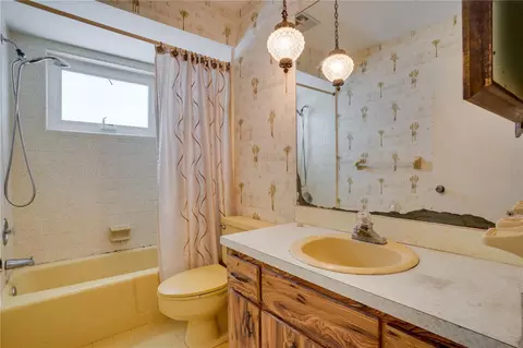 Bath - Undisclosed, Largo, FL 33778 photo 3 of 3