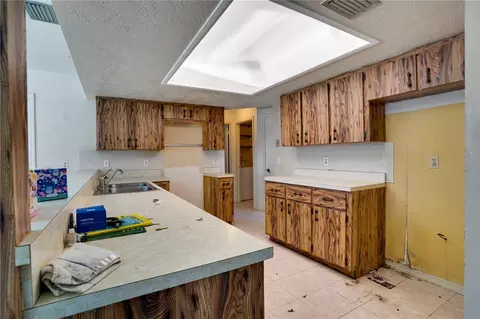 Kitchen - Undisclosed, Largo, FL 33778 photo 1 of 3