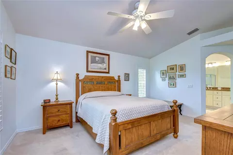Bedroom - 5616 Rockfield Loop, Valrico, FL 33596 photo 1 of 3