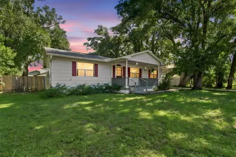 5206 Parade St, Temple Terrace, FL 33617