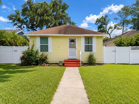217 50th Ter N, Saint Petersburg, FL 33703