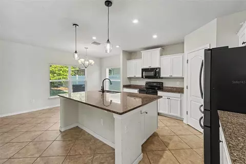 Kitchen - 2121 Branding Iron Ct, Trinity, FL 34655 photo 2 of 3