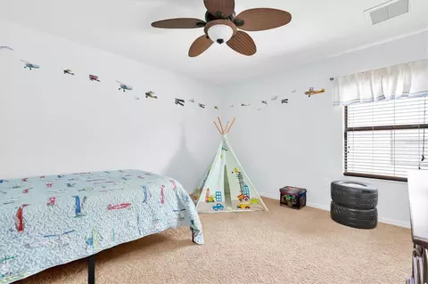 Bedroom - 1307 Ketzal Dr, Trinity, FL 34655 photo 2 of 7