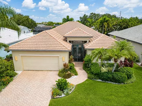 2557 Marblehead Dr, Sarasota, FL 34231