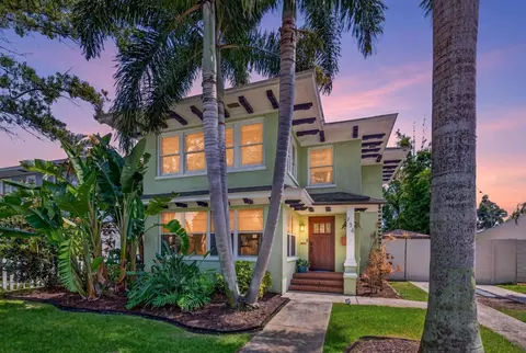 736 30th Ave N, Saint Petersburg, FL 33704