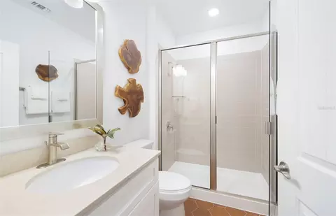 Bath - 14748 Sunlit Cir, Parrish, FL 34219 photo 2 of 2