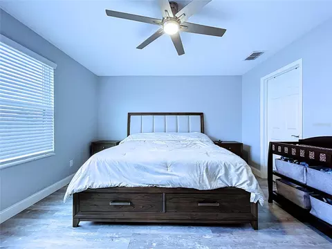 Bedroom - 19219 Leonard Rd, Lutz, FL 33558 photo 2 of 8