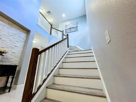 Entry Way - 19219 Leonard Rd, Lutz, FL 33558 photo 5 of 9