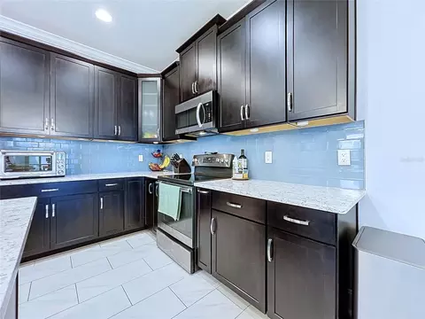 Kitchen - 19219 Leonard Rd, Lutz, FL 33558 photo 7 of 7