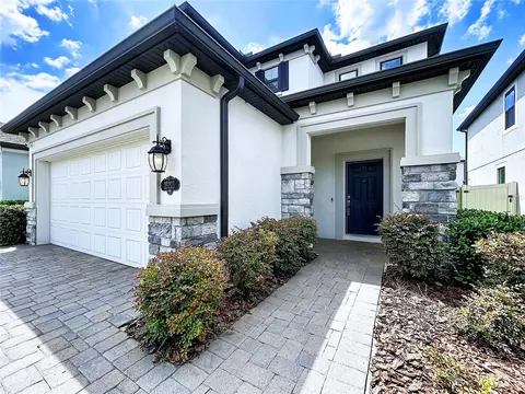 Exterior - 19219 Leonard Rd, Lutz, FL 33558 photo 4 of 15