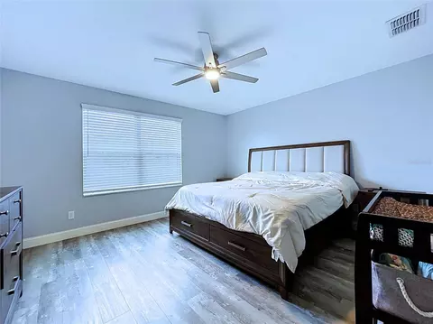 Bedroom - 19219 Leonard Rd, Lutz, FL 33558 photo 3 of 8