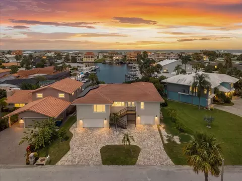 5151 Porpoise Pl, New Port Richey, FL 34652